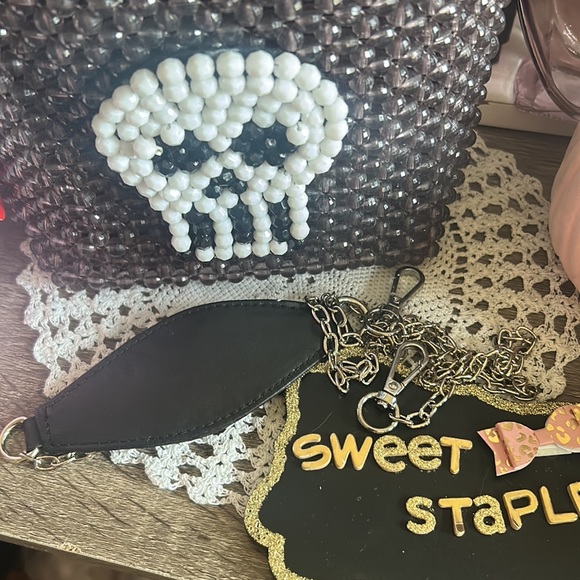 ☠️LD Kendra Dandy Skull Beaded Crossbody Bag 2023 Rare HTF☠️ - Picture 12 of 15